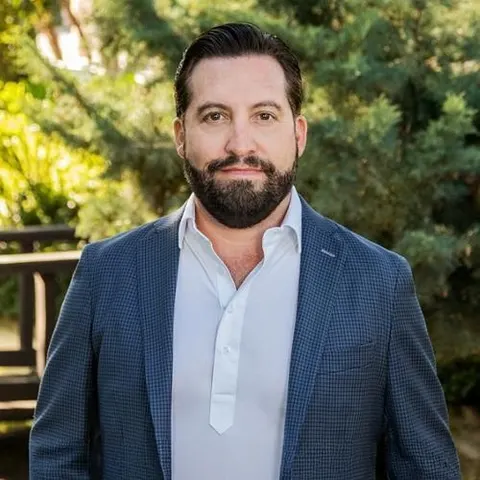Abdiel Hernandez, real estate agent in Brea