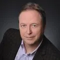 Scott James, real estate agent in Altadena