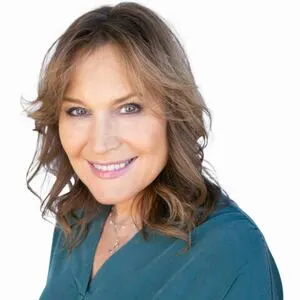 Laurie Biernacki, real estate agent in Pasadena