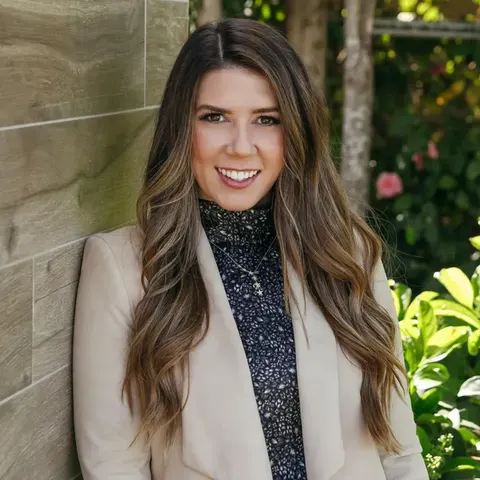 Payton Parker, real estate agent in La Canada Flintridge