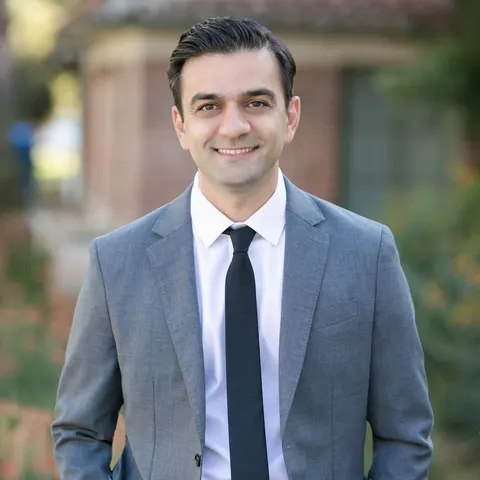 Raffi Kazanjian, real estate agent in Santa Clarita