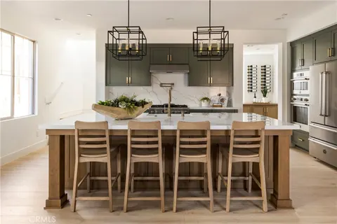 Rebecca Anne Clausnitzer-Anbardan, real estate agent in Altadena