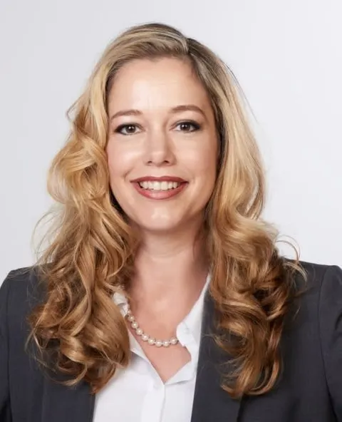 Amber Waas, real estate agent in Pasadena