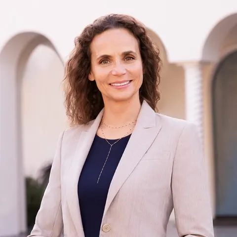 Renata Fallon, real estate agent in Long Beach