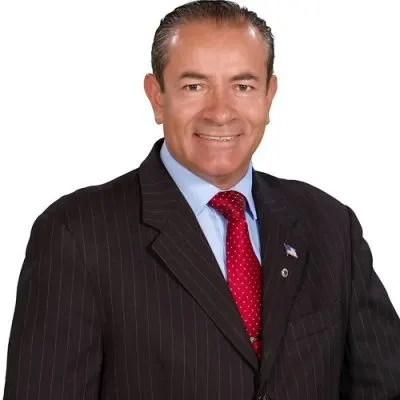 Gil Rodriguez, real estate agent in Whittier