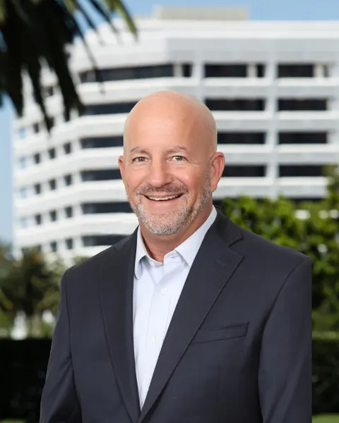 Peter Gillin, real estate agent in Bellflower