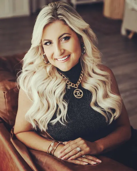 Taylor Noel, real estate agent in Santa Maria