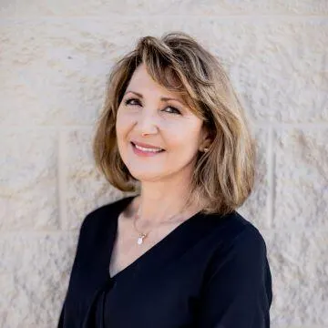 Nina Tarin Alvarez, real estate agent in Oceano