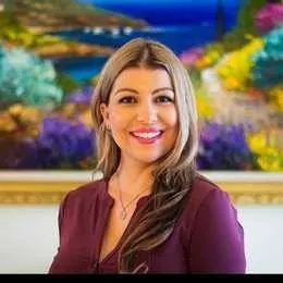 Lindsay Villalpondo, real estate agent in Tehachapi
