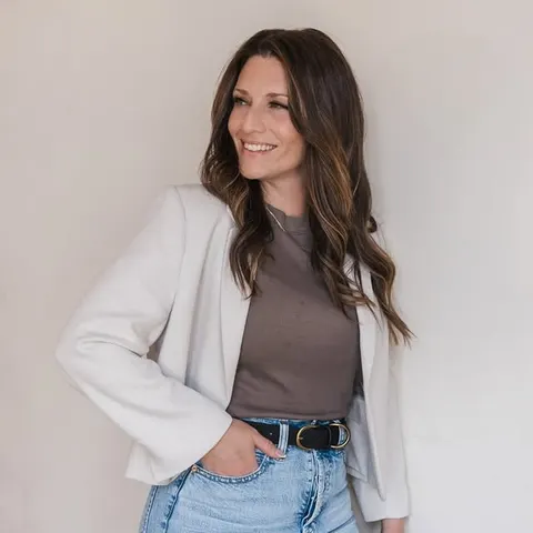 Shauna Hernandez, real estate agent in Santa Maria