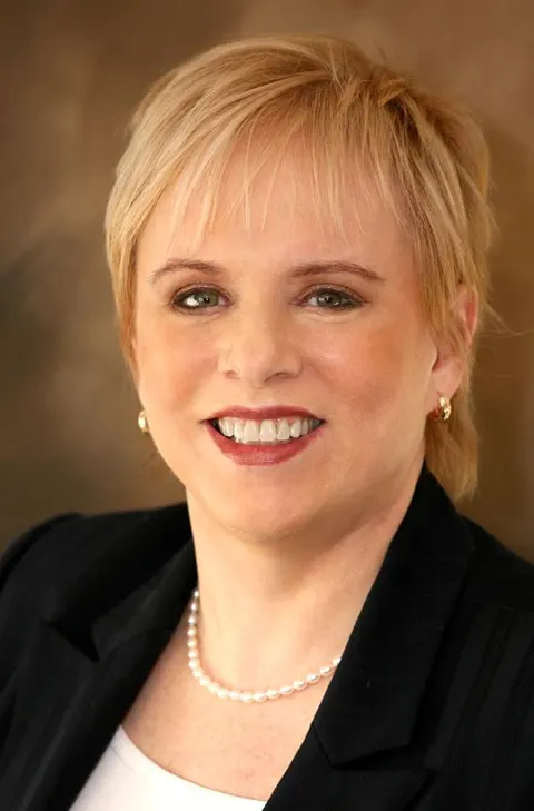 Lucia Hegge, real estate agent in Santa Maria