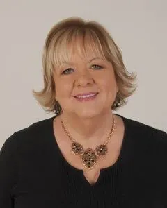 Carol Kellison, real estate agent in Corona