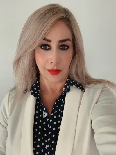 Laura Roman, real estate agent in Lakewood