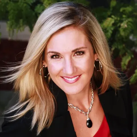 Michelle Lynch, real estate agent in La Mirada