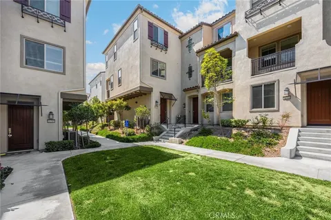 Molly Kurzbard, real estate agent in Yorba Linda