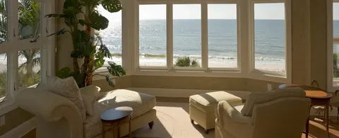 Michelle Nguyen, real estate agent in Fountain Valley