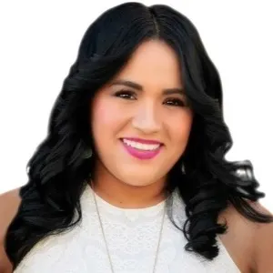 Jeanette Lopez, real estate agent in Paso Robles