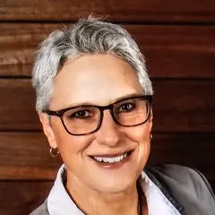 Cindy Petrovich, real estate agent in Paso Robles