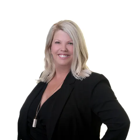 Crystal Scott, real estate agent in Huntington Beach