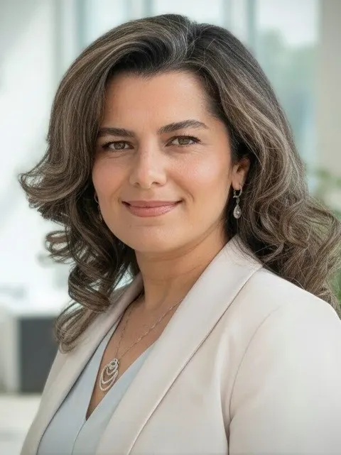 Ghazal Shahbazi, real estate agent in Corona Del Mar