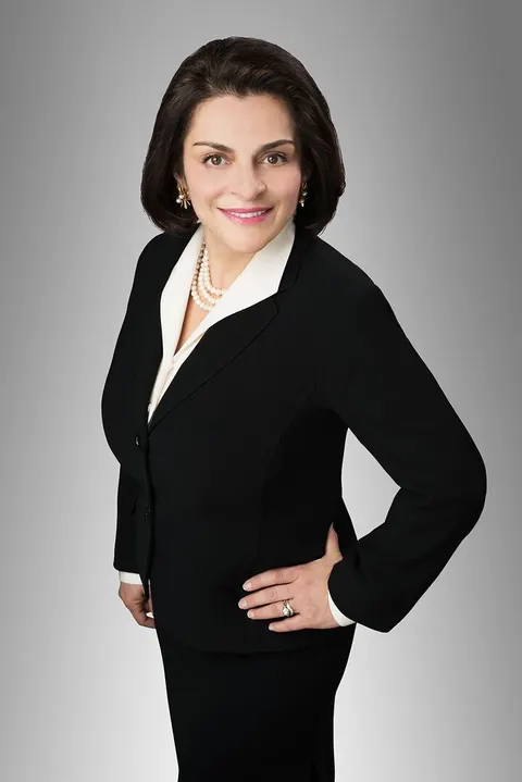 Valentina Sharp, real estate agent in Fullerton