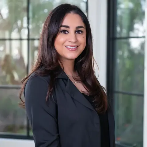 Shima Circle, real estate agent in Carson