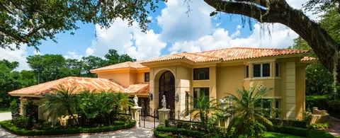 Mike Abboud, real estate agent in Pasadena