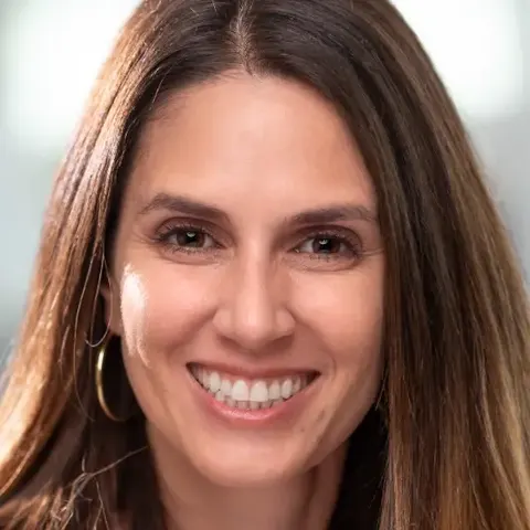 Anna Taylor, real estate agent in Lakewood