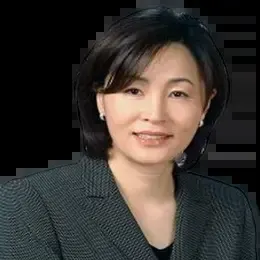 Ashley Kim, real estate agent in Los Angeles