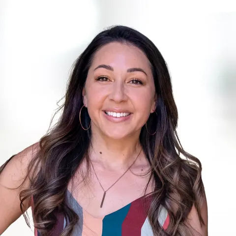 Alyssa Barajas, real estate agent in Fullerton