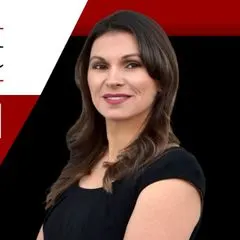Jennifer Bell, real estate agent in Los Alamitos