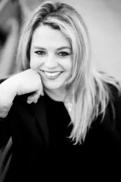 Michelle Bisogno, real estate agent in Corona