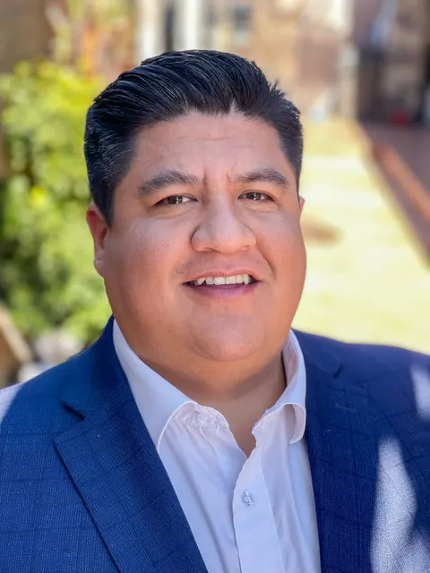 Pierre Calderon, real estate agent in Santa Ana
