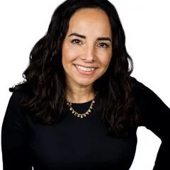 Carolina Moreno, real estate agent in Los Angeles