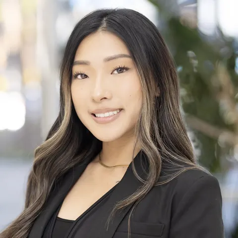 Jennifer Chang, real estate agent in Long Beach
