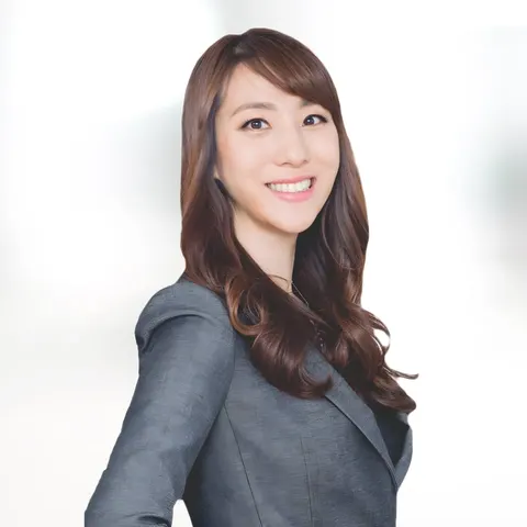 Jinhee Choi, real estate agent in Fullerton
