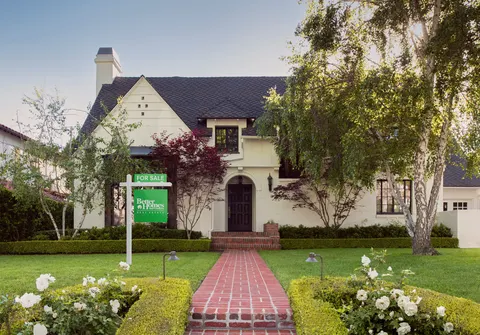 Christina Gomez, real estate agent in Glendora