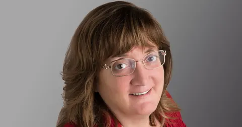 Tauna Crippen, real estate agent in Fullerton