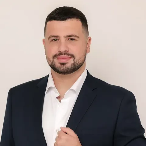 Hayk Danielyan, real estate agent in Burbank