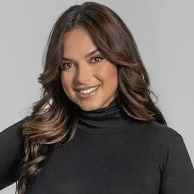 Johanna De La Fuente, real estate agent in Long Beach