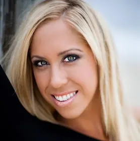 Lindsey Iskierka, real estate agent in Long Beach