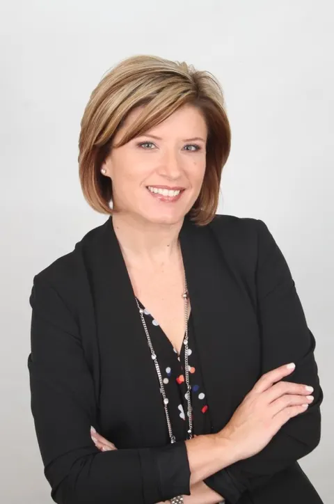 Lauren Dunn, real estate agent in Anaheim