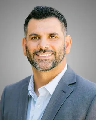 Cesar Garcia, real estate agent in Orange