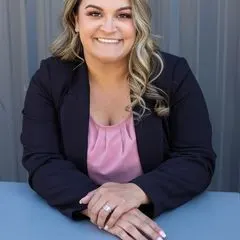 Arlena Gray, real estate agent in Seal Beach