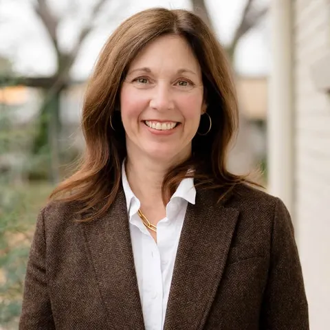 Stephanie Gutierrez, real estate agent in Irvine