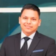 Argenis Hernandez, real estate agent in Long Beach