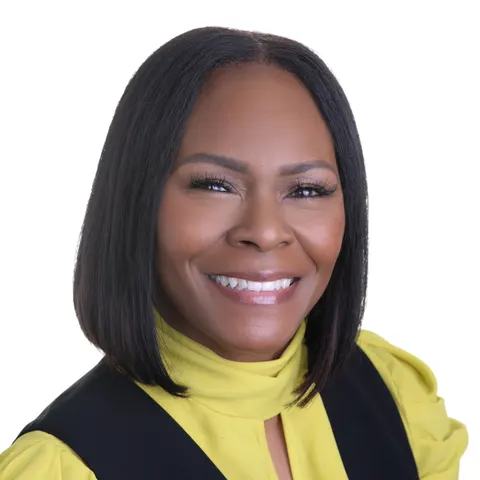 Marlo Hoggro-King, real estate agent in Compton