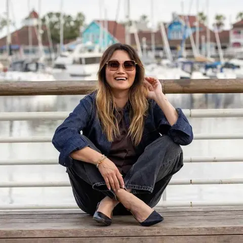 Sarom Hong, real estate agent in Long Beach
