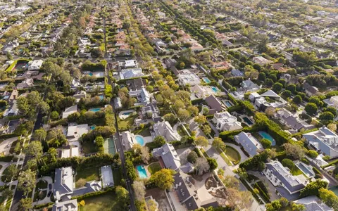 Tony Hong, real estate agent in Fullerton
