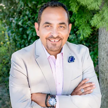 Michael Isaac, real estate agent in Long Beach